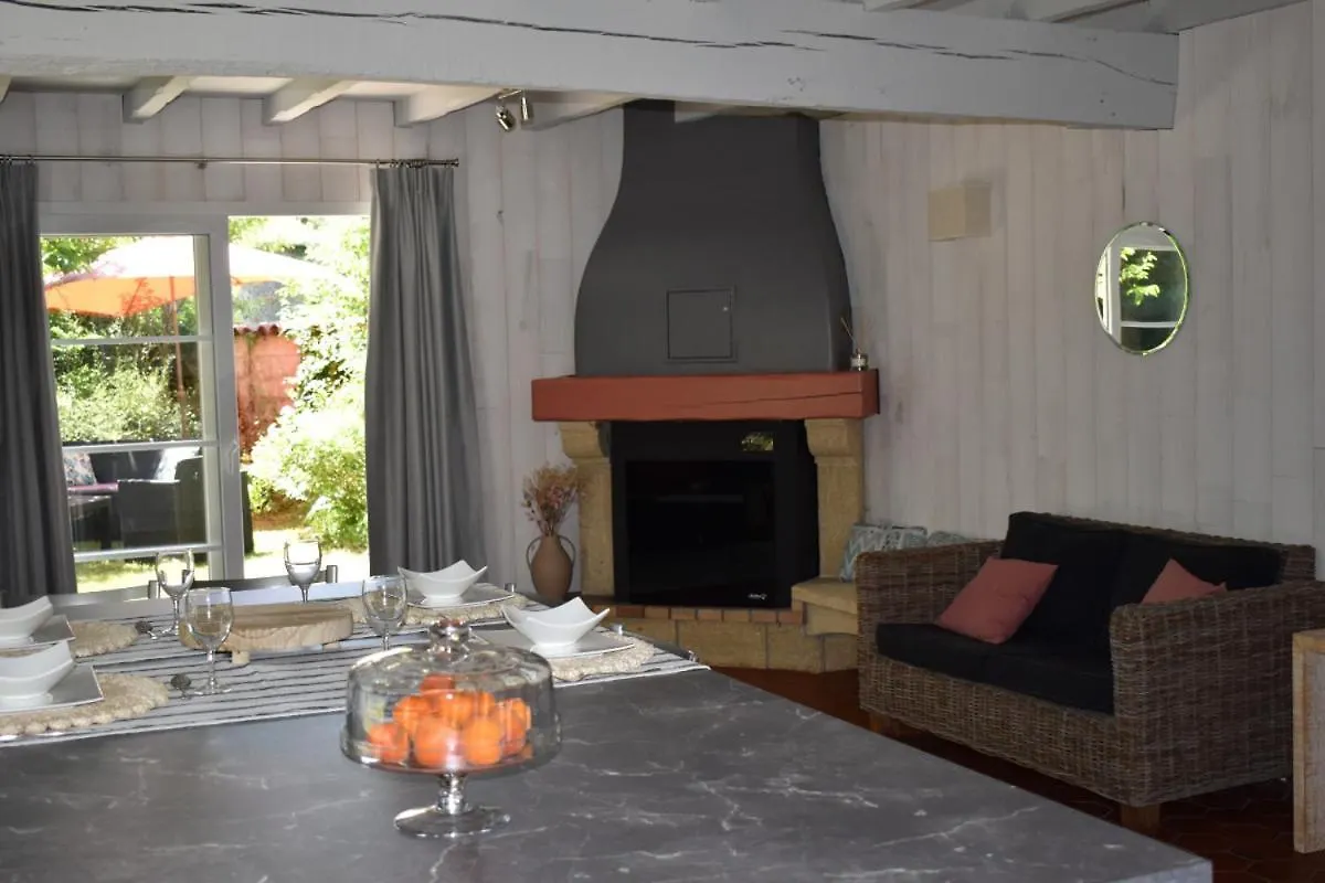Hautes Pyrenees Les Roses Dadour Mouledous